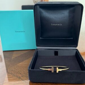 Tiffany & Co T Wire Bracelet - 18k Yellow Gold